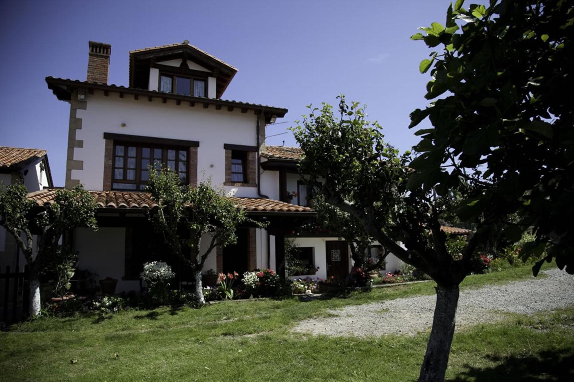 Casa Mari Paz Trasvía Comillas Exterior foto